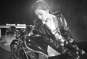 张含韵的黑白系列