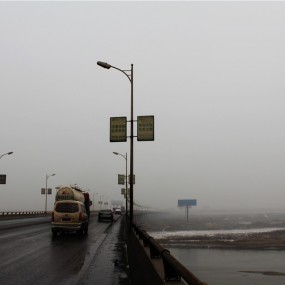 雨雪中的渭河风光