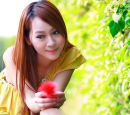 秋色点缀花更艳