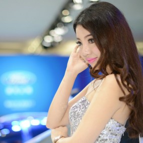 2013年十一西安第8届国际车展车模及2014年十一西安第9届国际车展韩国KIA车模