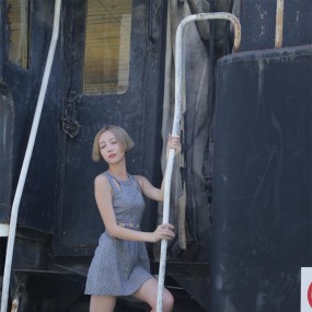 女神夏日机车梦