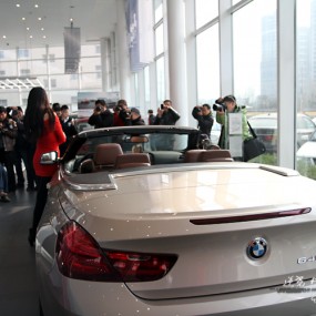 12-22，荣宝宝马香车美女活动