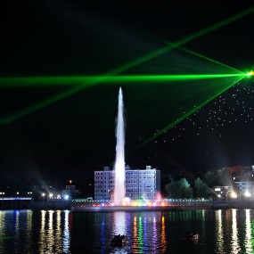 五彩音乐喷泉夜景——凤县