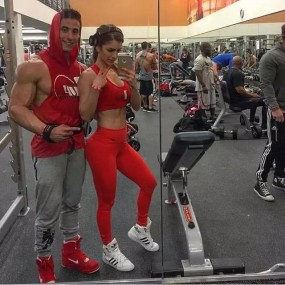 比啪啪啪解锁更脸红，这对健身情侣让人荷尔蒙爆棚！