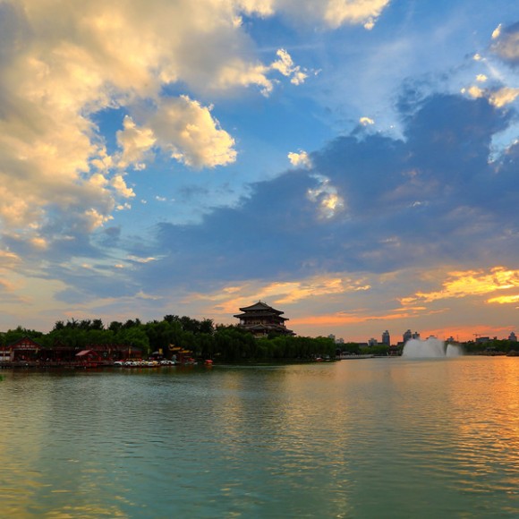 晚霞辉映芙蓉园