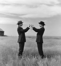 【转载】——Rodney Smith 概念摄影作品