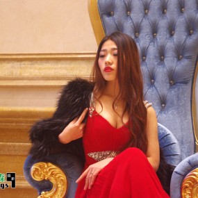 万达公馆人像之红衣女模