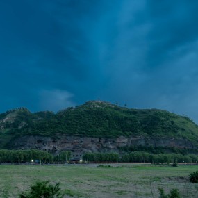 有了信仰，石头里也能开出花朵－－彬县大佛寺