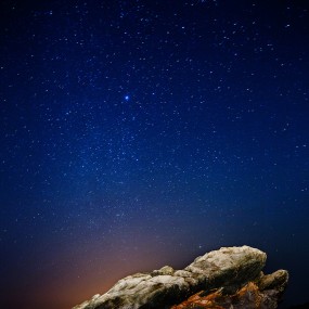 黑岩角星空
