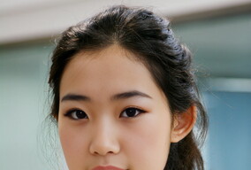 参加选秀的第四组4名模特