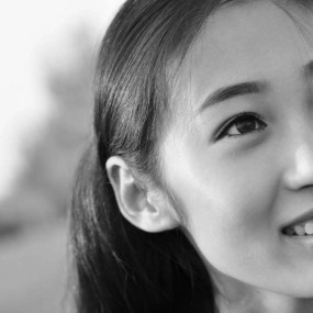 <黑白..酷酷的走啊走啊>