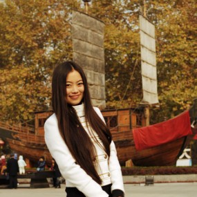 比模特美的女子