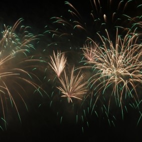 烟花易冷（1980-2010年深圳特区成立三十周年纪念