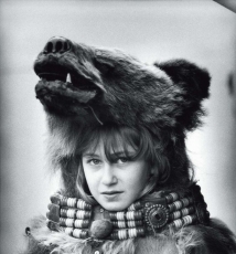 保加利亚乡村的新年驱鬼者