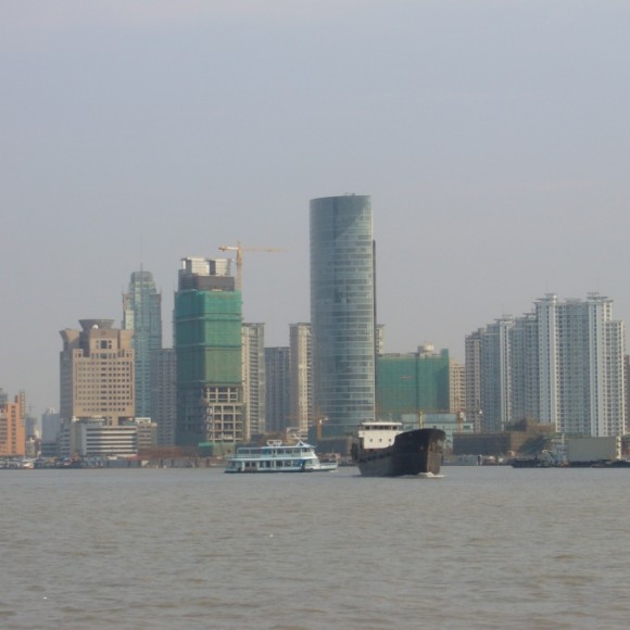 上海滩的白与黑