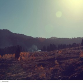 秋，乌鲁木齐。