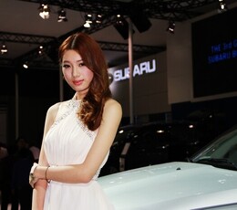 最近流行拍车模