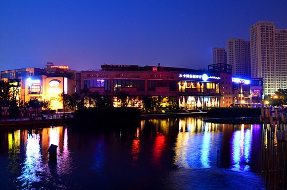 高新开发区几张夜景练习。2012.6.6。万像更新