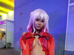 【首届西安酷玩娱乐嘉年华】的一个美少女