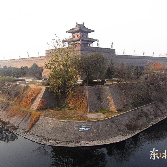 城墙的四个角楼