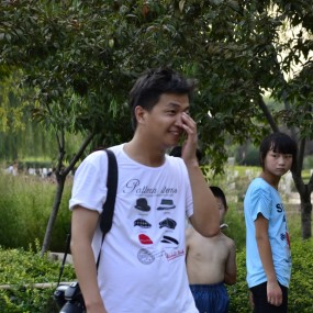 永阳公园一帅哥