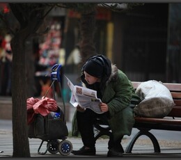 骡马市街拍--文化犀利哥