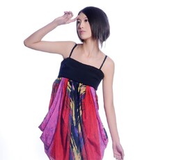 胡芮     带给你的清新娴雅之美