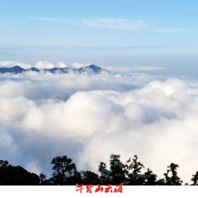 中国最大的景观平台-牛背山