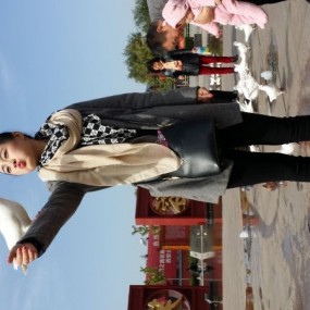 艺术与形体完美融合的播音主持大学生