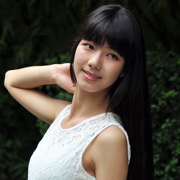 美丽青涩的高三女生