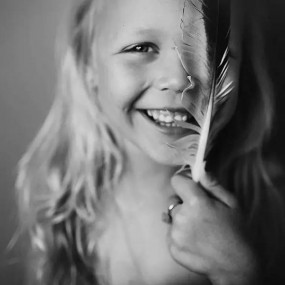 闪光的童年：卡特琳娜 • 安娜科娃的治愈系儿童摄影