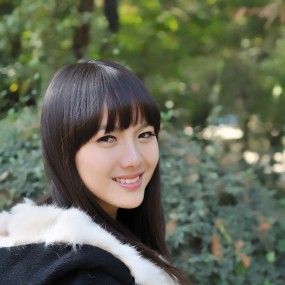 兴庆公园的修长美女