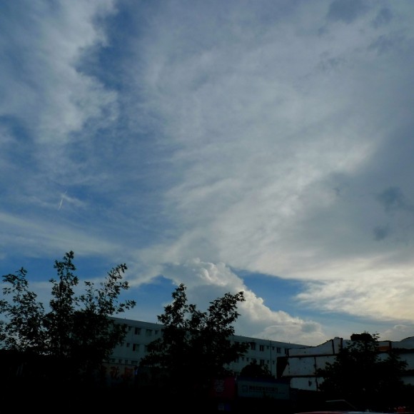 那片天空，那片云