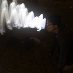 献上一组光影涂鸦，大家交流交流~