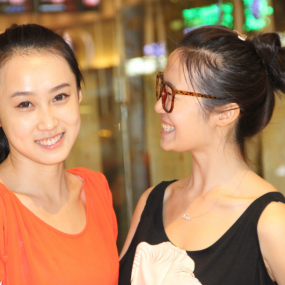 新人首次参加活动拍的照片、、