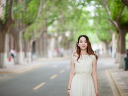 环城公园溜达下拍个美女。。。