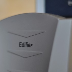 新入手的小饼干……试了下，美的很.