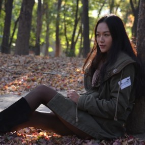 兴庆公园 树林中的美女（25）