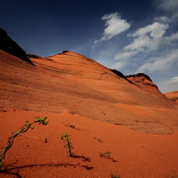 清明靖边波浪谷