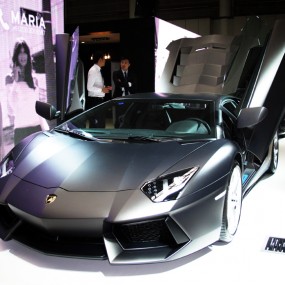 你拍美女我拍车