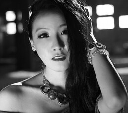 此处有妹子数名