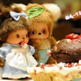 蒙奇奇在星巴克