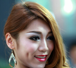 有些野，还有点甜（车模一）