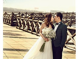 爱在这里“赤裸裸”