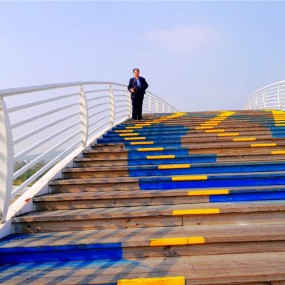 美哉，通天之桥（创意摄影）