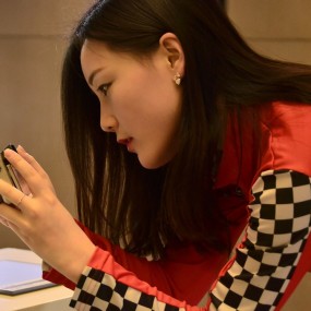 索尼微摄力A7体验现场的妹子