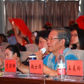 中国荷花舞蹈联盟少儿舞蹈展演洛阳在老年大学举行