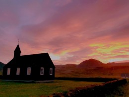 想去冰岛，你一定要找个会开车的男朋友