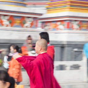 行走中的“佛”