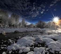 和大家一起分享海子周海的作品